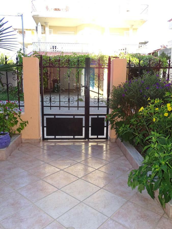 Socrates Apartments Olympiakí Aktí المظهر الخارجي الصورة