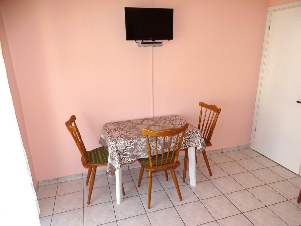 Socrates Apartments Olympiakí Aktí المظهر الخارجي الصورة