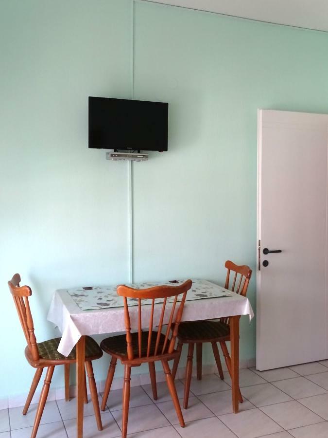 Socrates Apartments Olympiakí Aktí المظهر الخارجي الصورة